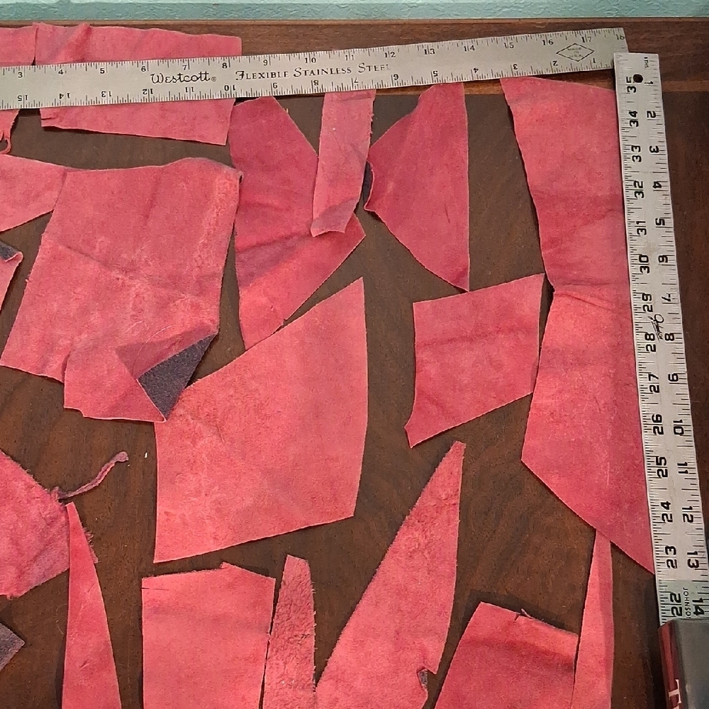 Red and Pink Leather Crafting Pieces 3262 - Picture 6 of 6